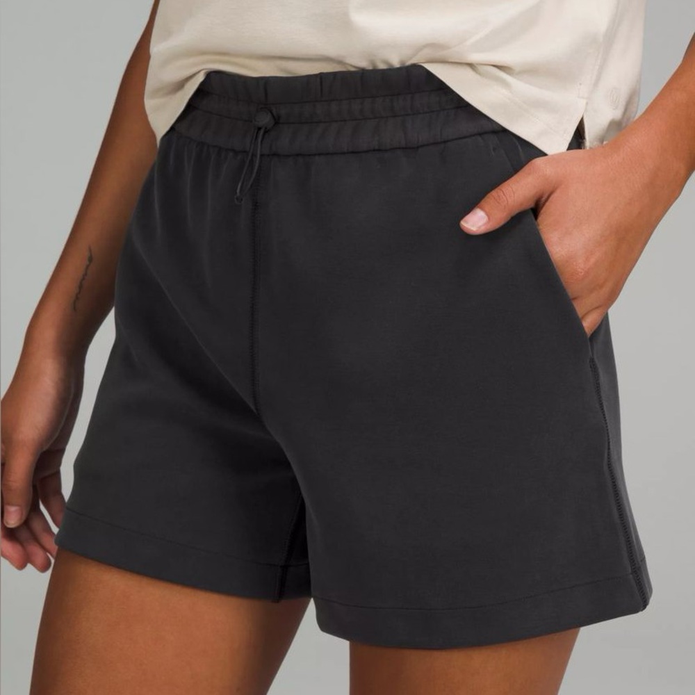 Lululemon softstreme shorts